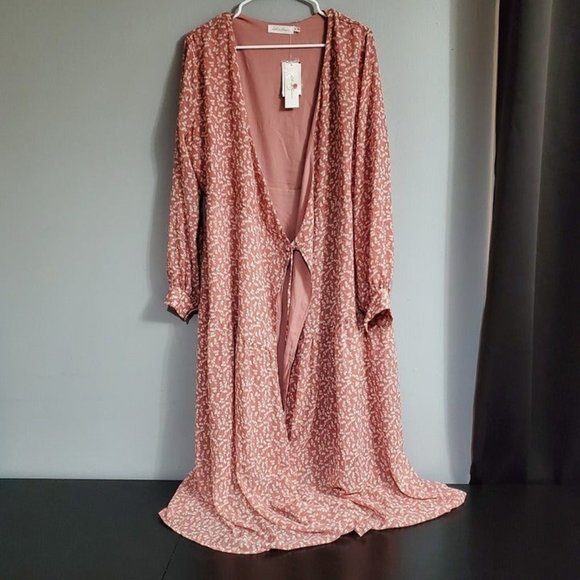 All in Favor Dresses & Skirts - All in Favor Long Sleeve Dress NWT Size XL